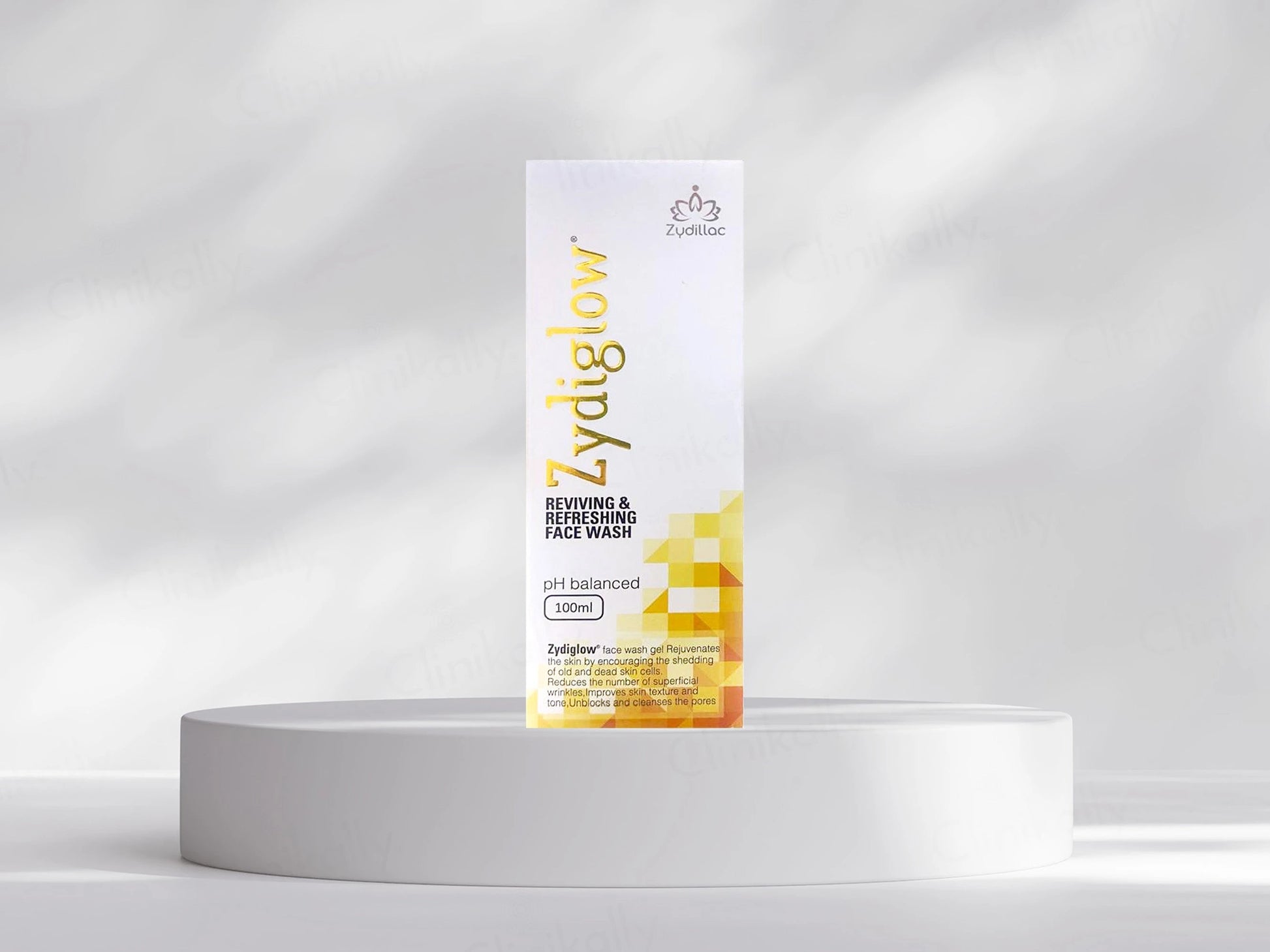 Zydiglow Reviving and  Refreshing Face Wash