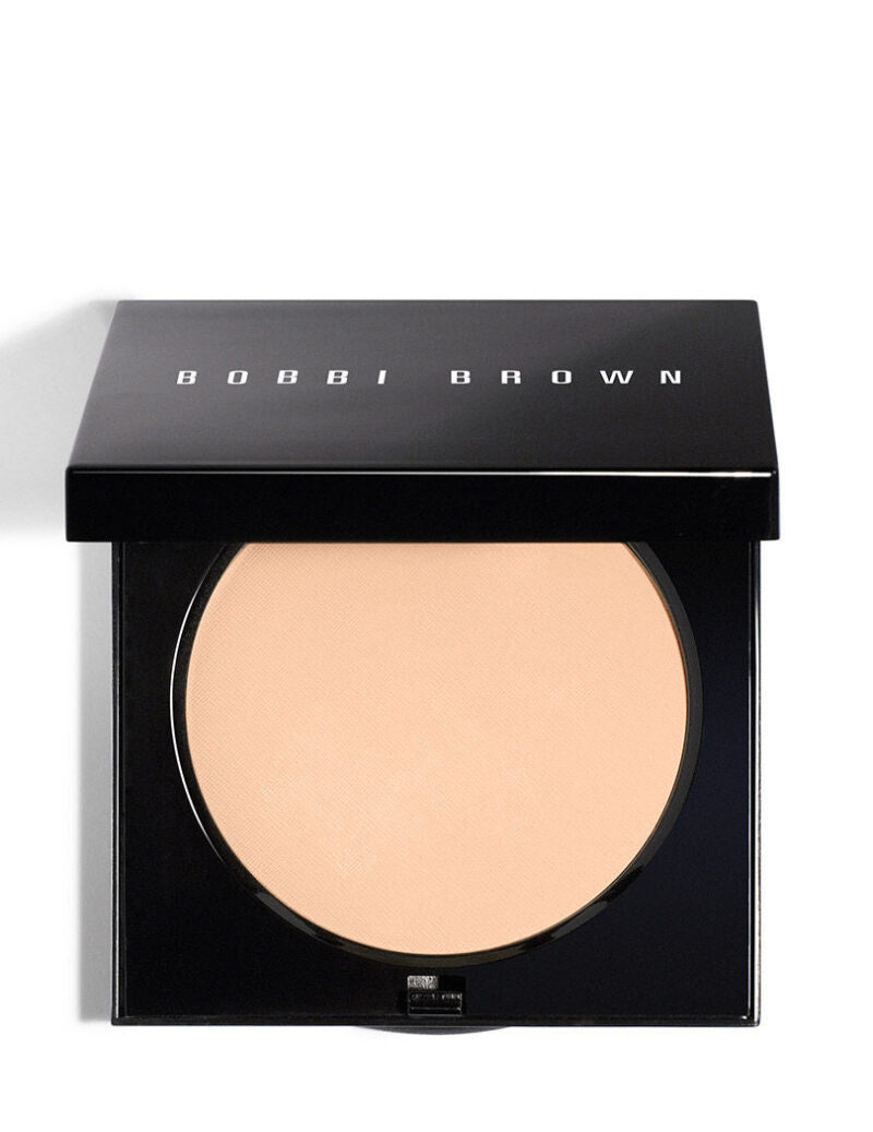 Bobbi Brown Sheer Finish Pressed Powder - Soft Sand  -10gm