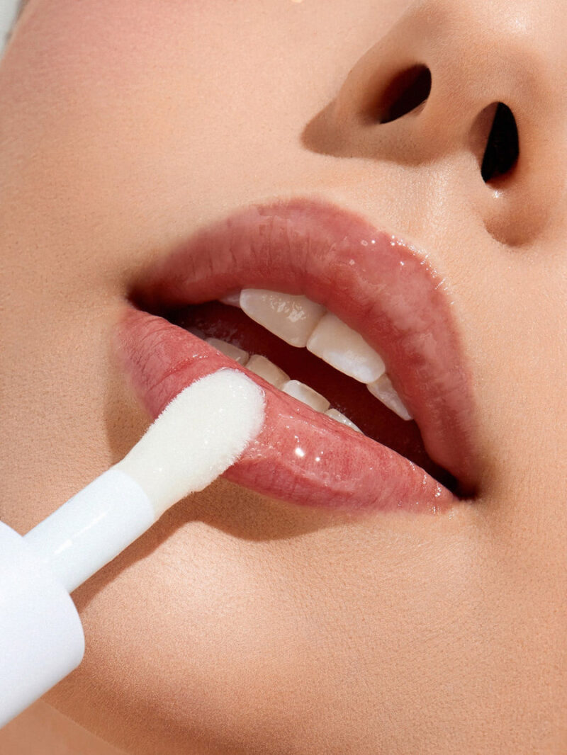 Sheglam Jelly Wow Hydrating Lip Oil-Loco For Coco (6GM) - Image 4