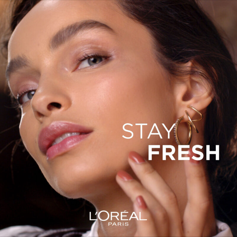 L'oreal Paris 24H Fresh Wear Infallible Foundation (220 Sable Sand) - Image 4