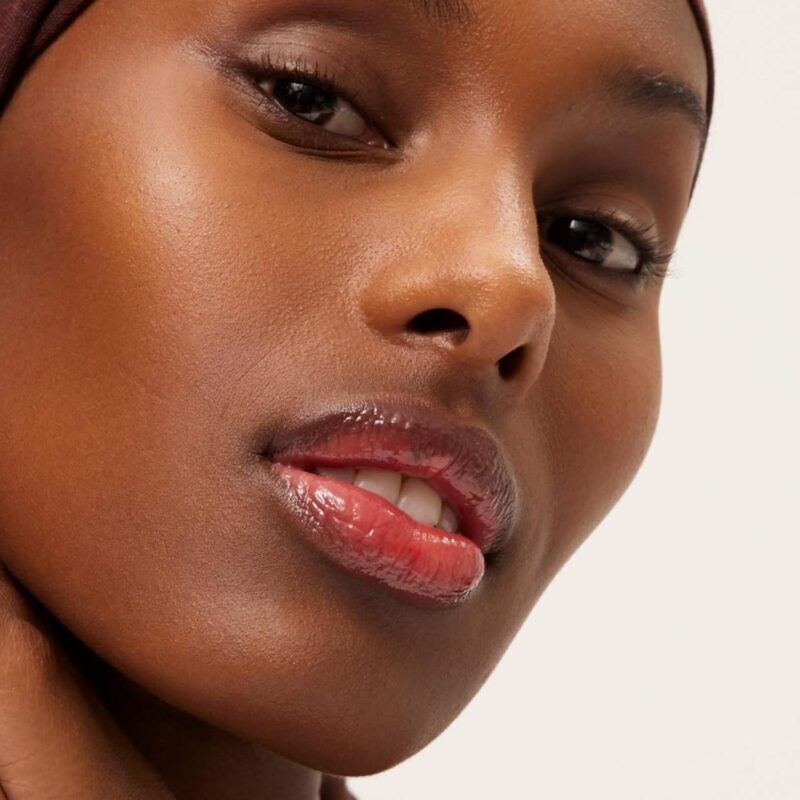 Summer Fridays Lip Butter Balm - Conditioning Lip Mask and Lip Balm for Instant Moisture, Shine and Hydration - Sheer-Tinted, Soothing Lip Care - Poppy (.5 Oz) - Image 5