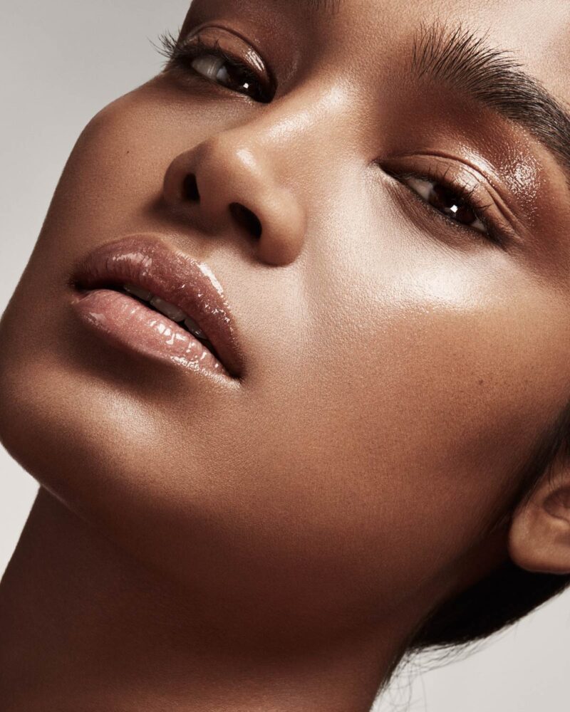 Fenty Beauty Gloss Bomb Universal Lip Luminizer -  Fenty Glow Heat 03 - Image 3