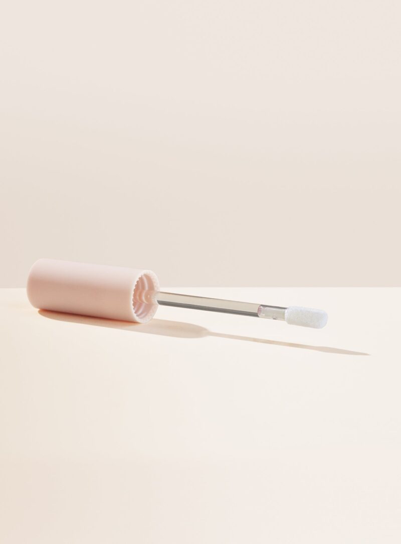Rare Beauty Lip SoufflÃ© Matte Lip Cream (Heroic) - 3.9mL - Image 3