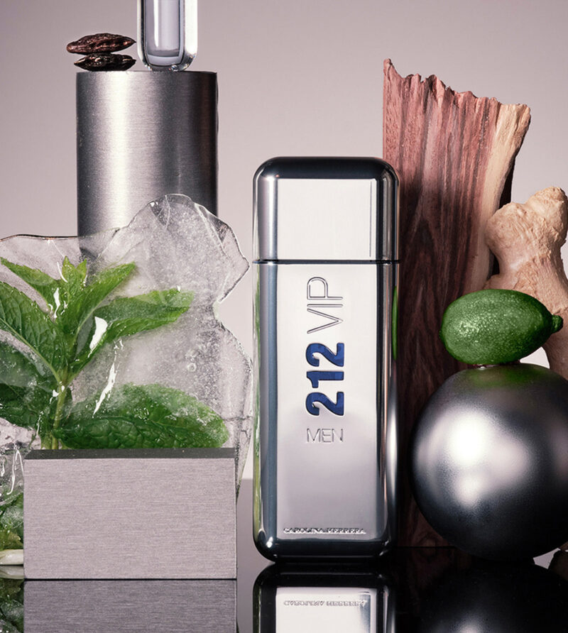 Carolina Herrera 212 VIP Men for men - 100ml - Image 2