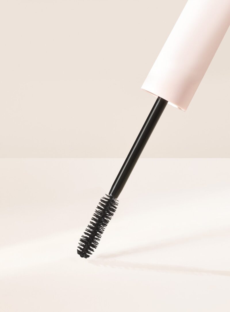 Rare Beauty Perfect Strokes Universal Volumizing Mascara (Black) - 8mL - Image 5