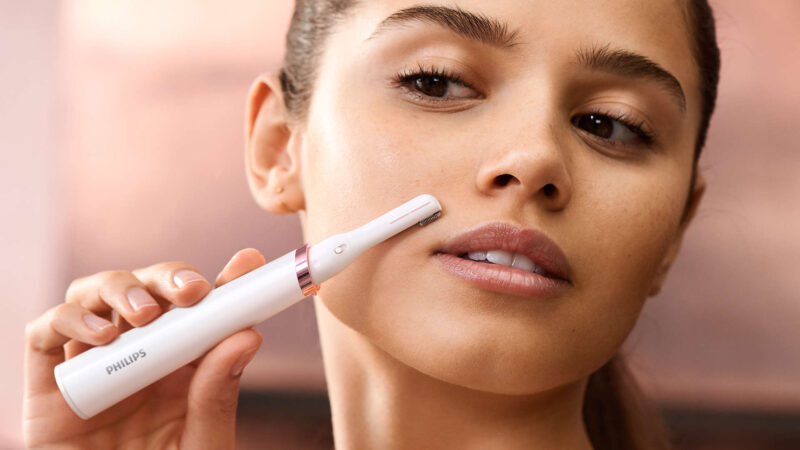 Philips Touch-up HP6388 Eyebrows, Facial & Body Trimmer - Image 8