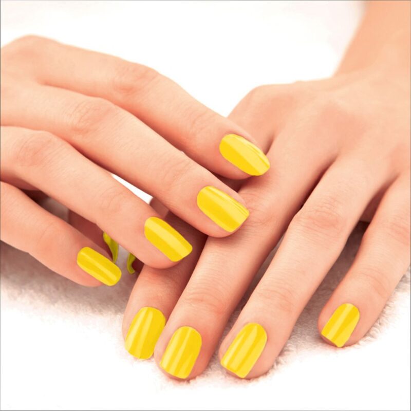 Lakme 9 to 5 Primer + Gloss Nail Colour, Yellow Submarine, 6ml - Image 3