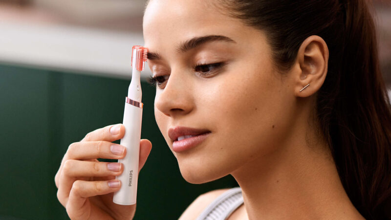 Philips Touch-up HP6388 Eyebrows, Facial & Body Trimmer - Image 9