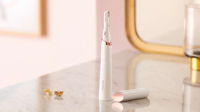 Philips Touch-up HP6388 Eyebrows, Facial & Body Trimmer - Image 2